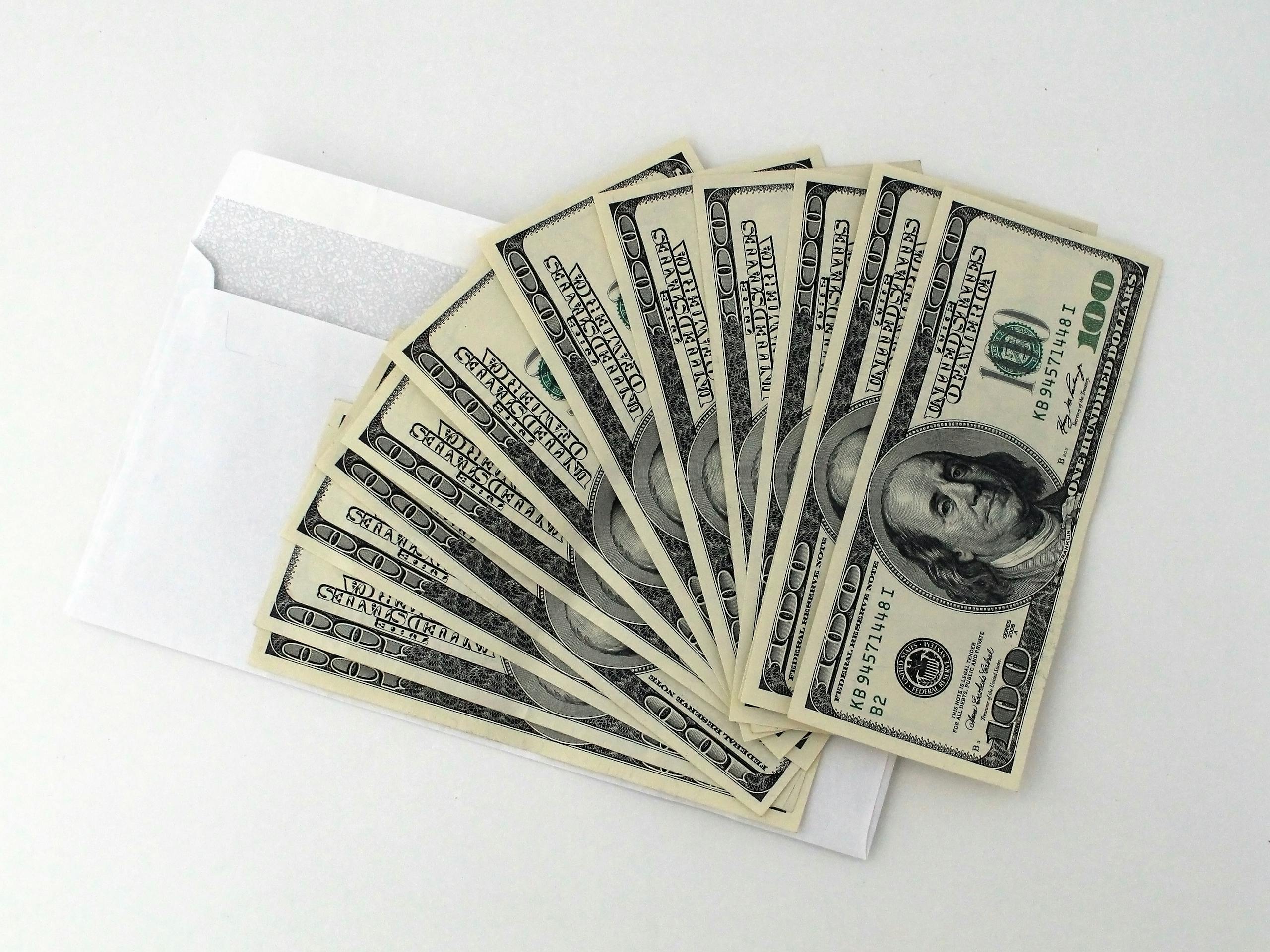Warren Stuffett Watch Me Budget Emergency savings