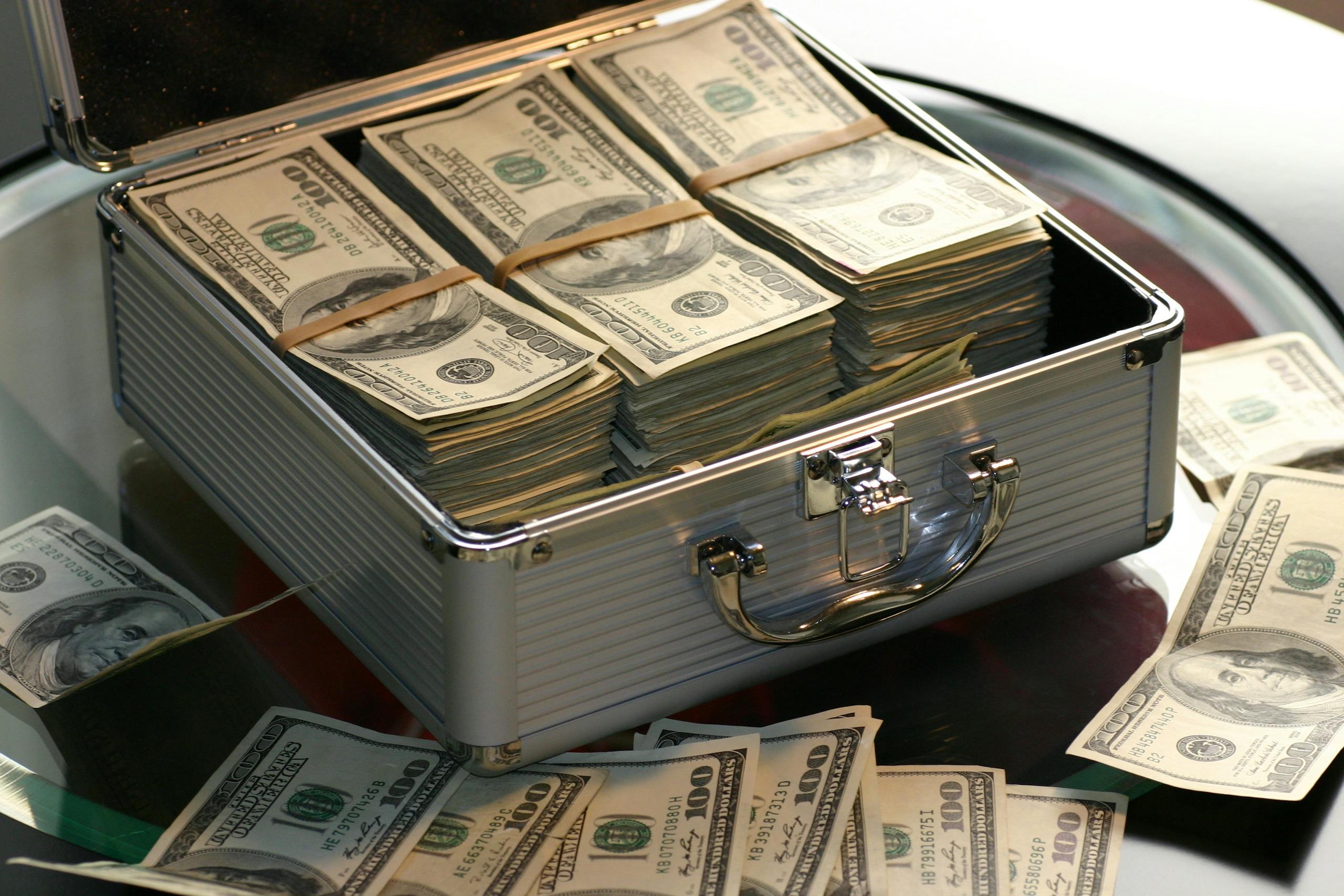 Warren Stuffett Watch Me Budget Financial Literacy
